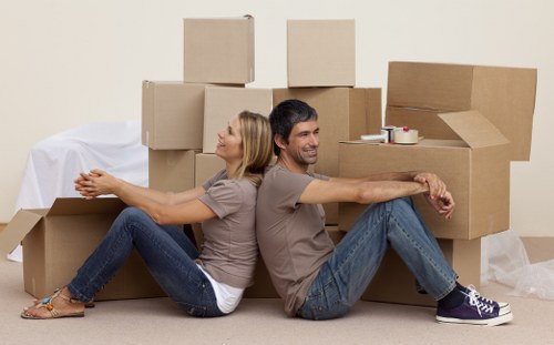 Packing and loading process for a property move in Knightsbridge near central London streets